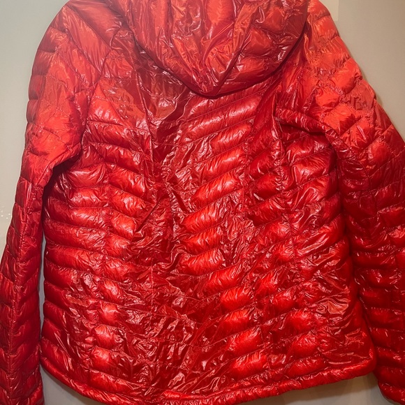 Mountain Hardwear Ghost Whisperer Puffer Jacket - Picture 3 of 4